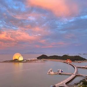 你听操女警嫩逼
